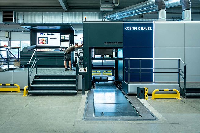 Foto 4: Logistik-Ausstattung
