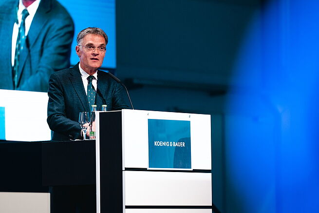 Photo 3: Claus Bolza-Schünemann